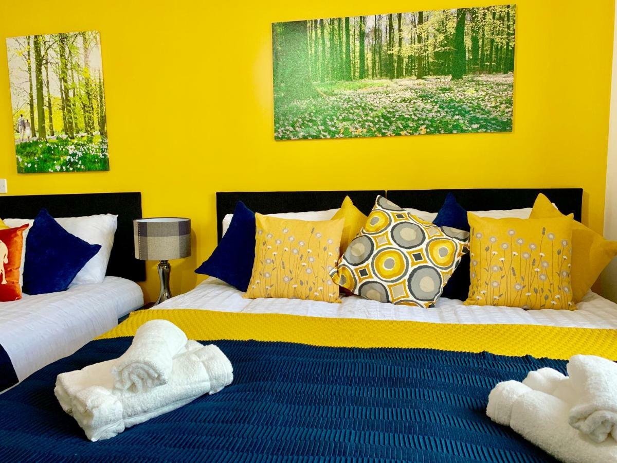 2 Bedrooms Modern Apartment, Lounge, Full Kitchen, Balcony, 5 Minutes Stratford Station Londen Buitenkant foto